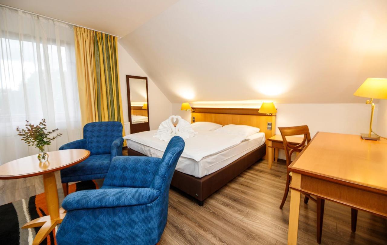 Hotel Fontana Lipno Černá v Pošumaví Zewnętrze zdjęcie