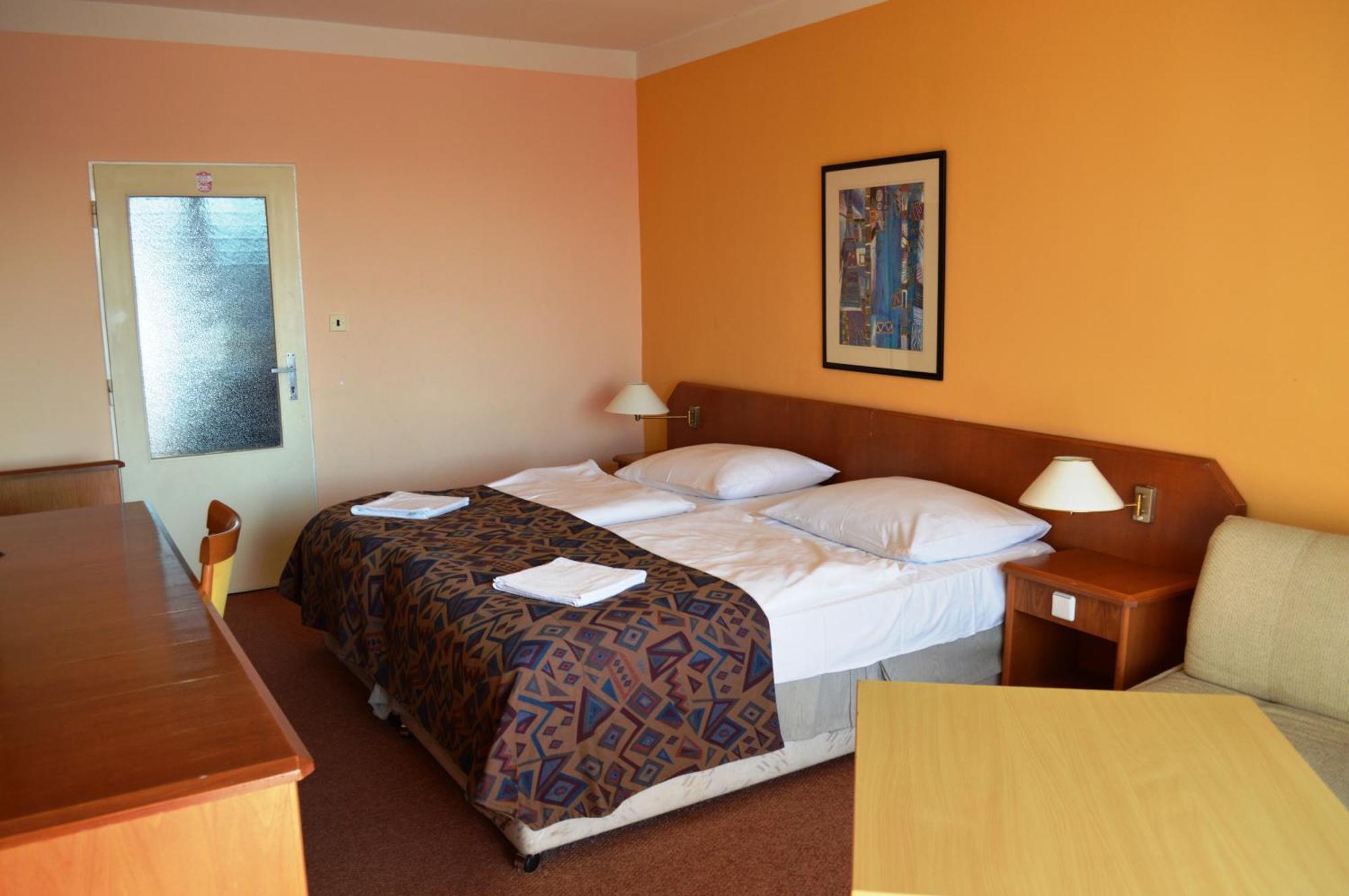 Hotel Fontana Lipno Černá v Pošumaví Pokój zdjęcie