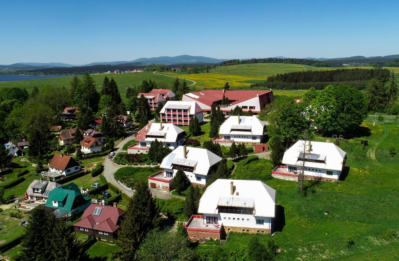 Hotel Fontana Lipno Černá v Pošumaví Zewnętrze zdjęcie