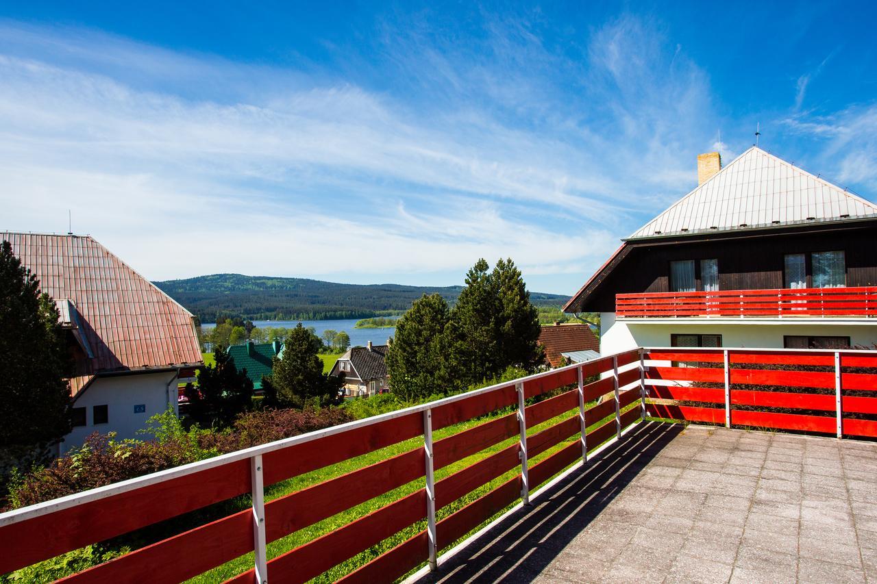 Hotel Fontana Lipno Černá v Pošumaví Zewnętrze zdjęcie