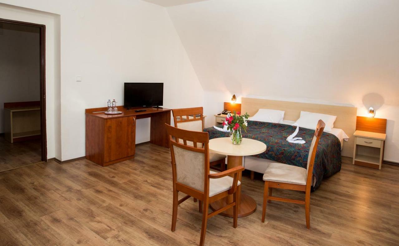 Hotel Fontana Lipno Černá v Pošumaví Zewnętrze zdjęcie